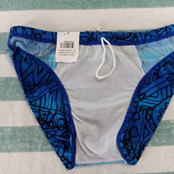 NWT, VINTAGE "VALCLUB" 2" SWIM BRIEF, Size "M" (32'-34"), BLACK/BLUE PATTERN - Picture 7 of 9